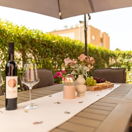 Апартаменты Adara